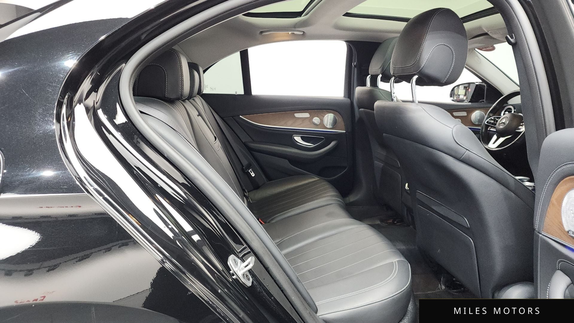 Mercedes-Benz E-Class W213 2019 — миниатюра 12