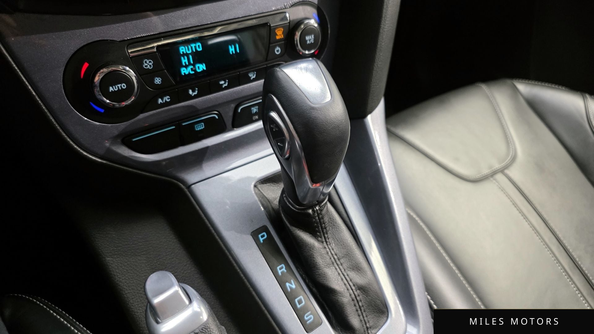 Ford Focus 2015 — миниатюра 9