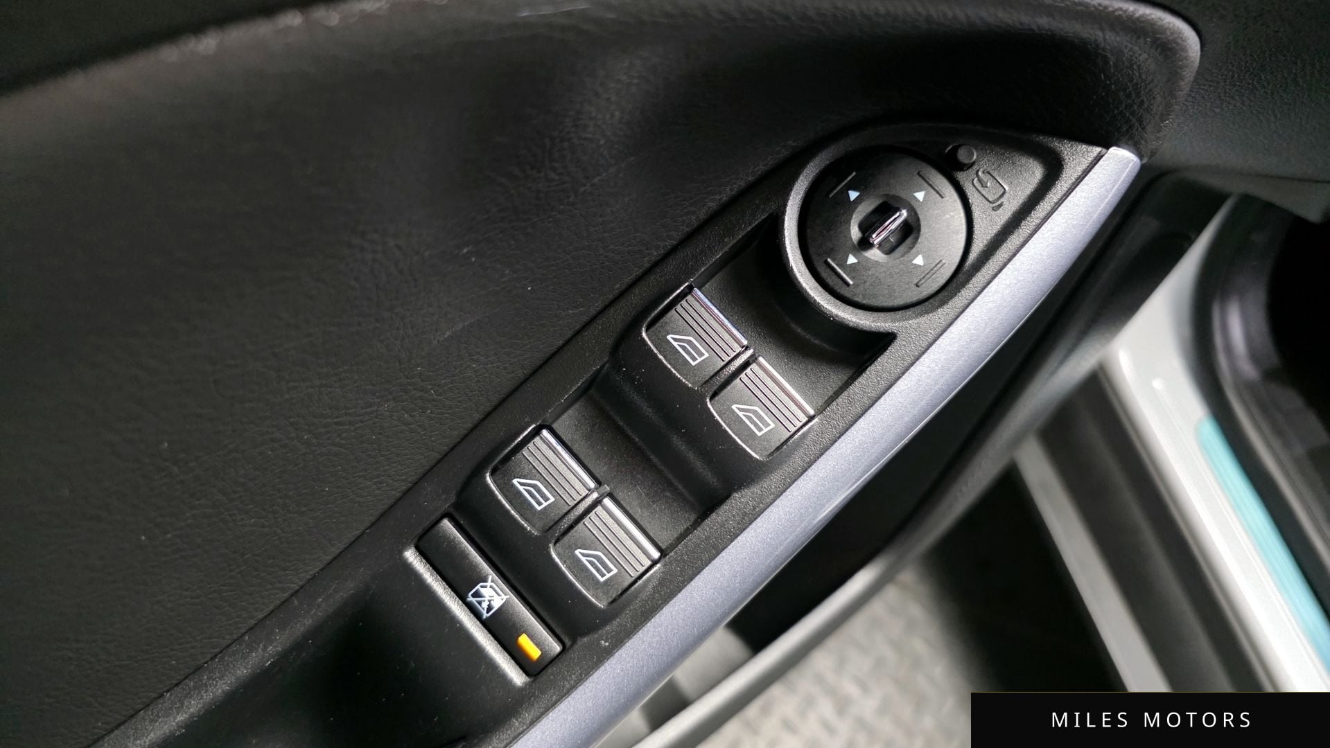 Ford Focus 2015 — миниатюра 14