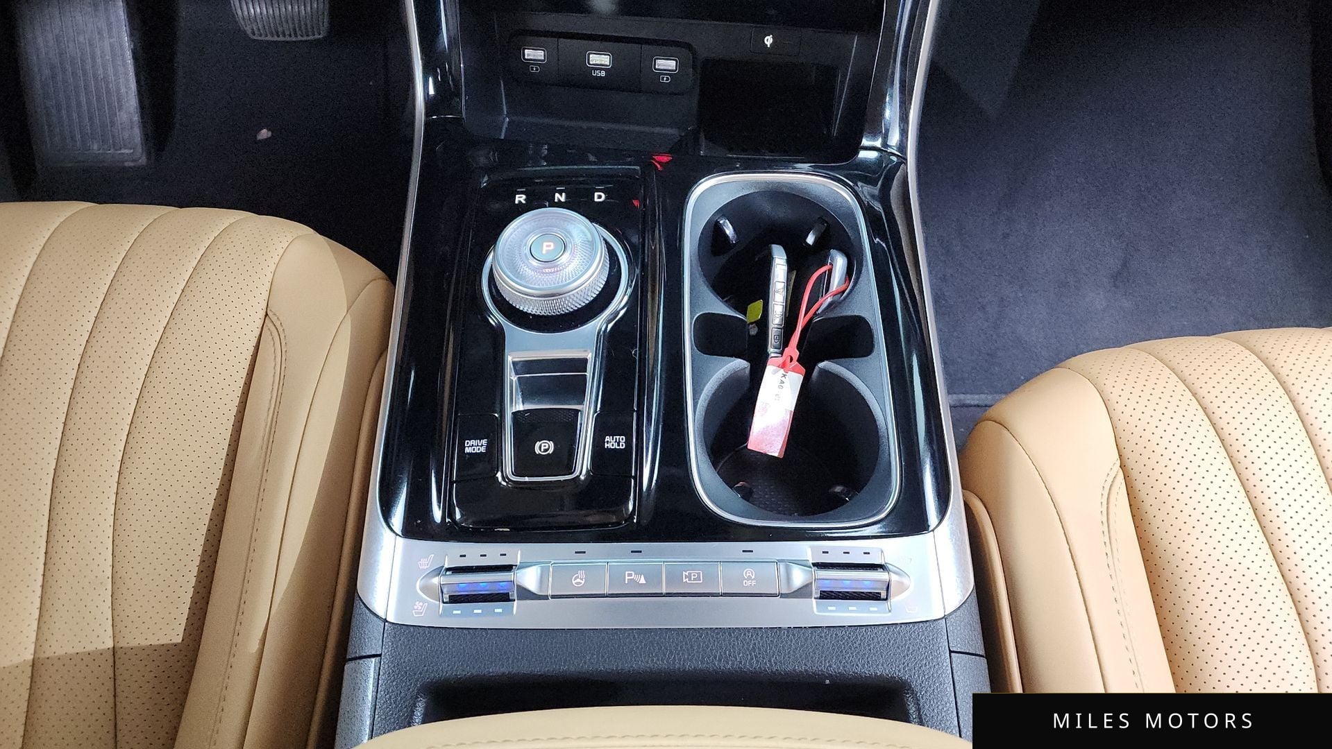 Kia Carnival 2023 — миниатюра 9