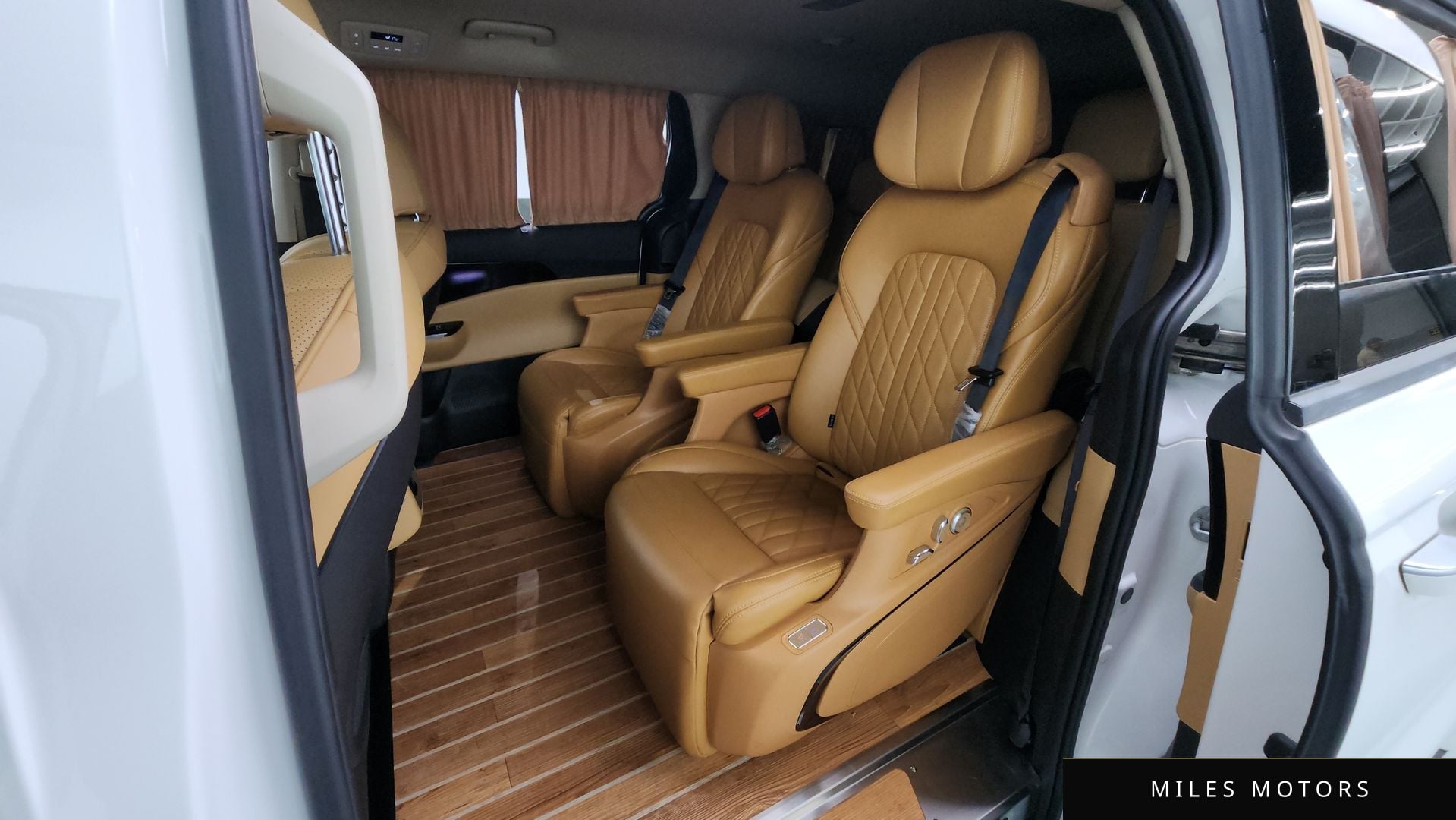 Kia Carnival 2023 — миниатюра 12