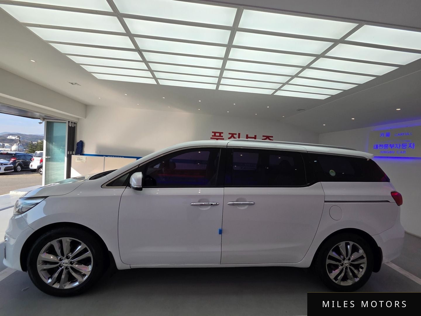 Kia Canival 2018 — миниатюра 11