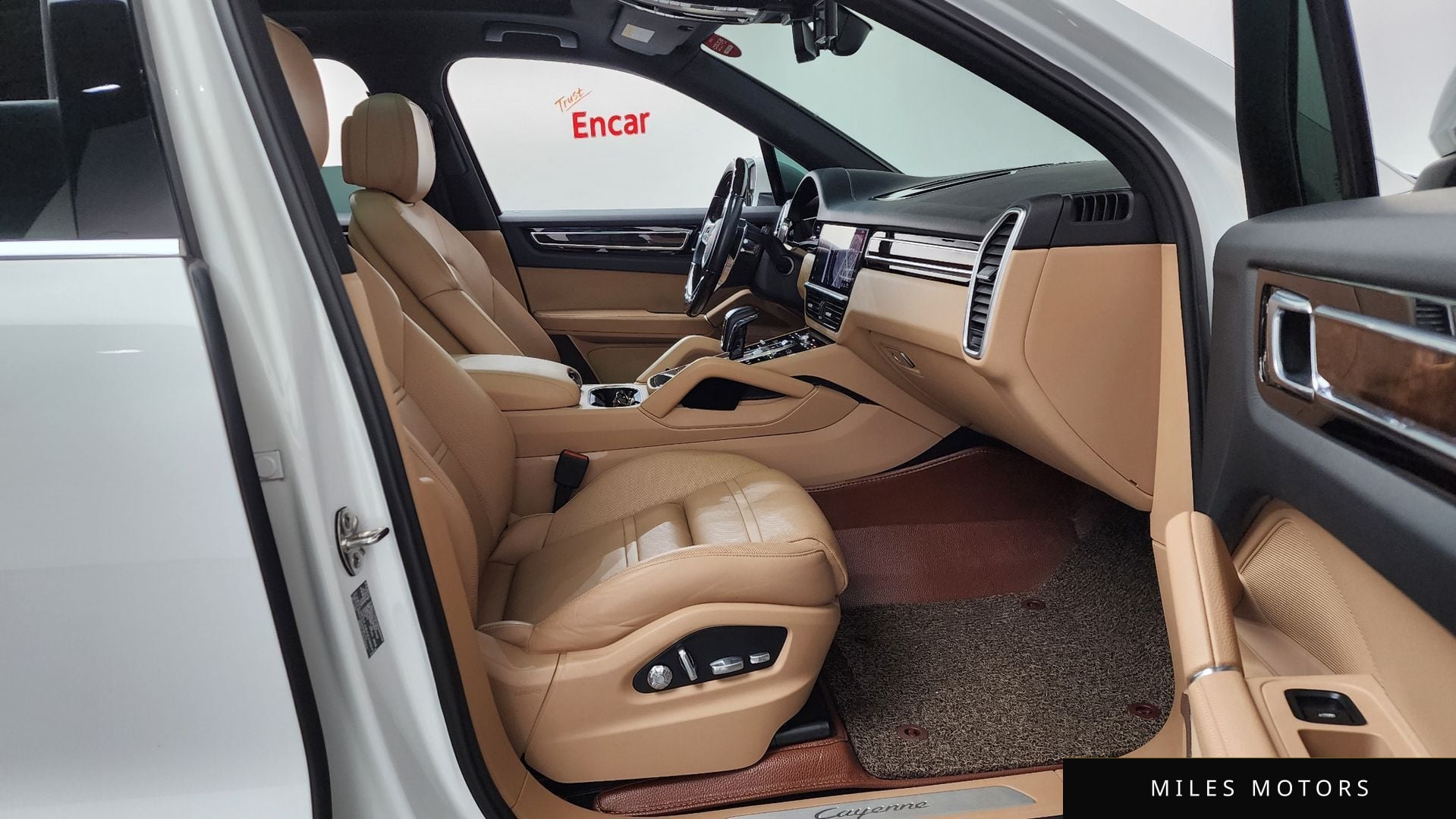 Porsche Cayenne 2019 — миниатюра 9