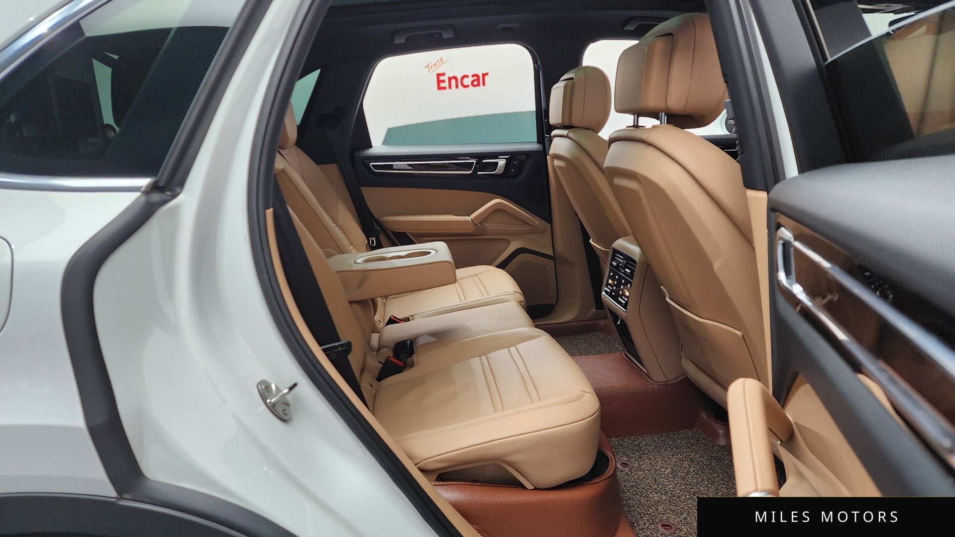 Porsche Cayenne 2019 — миниатюра 10