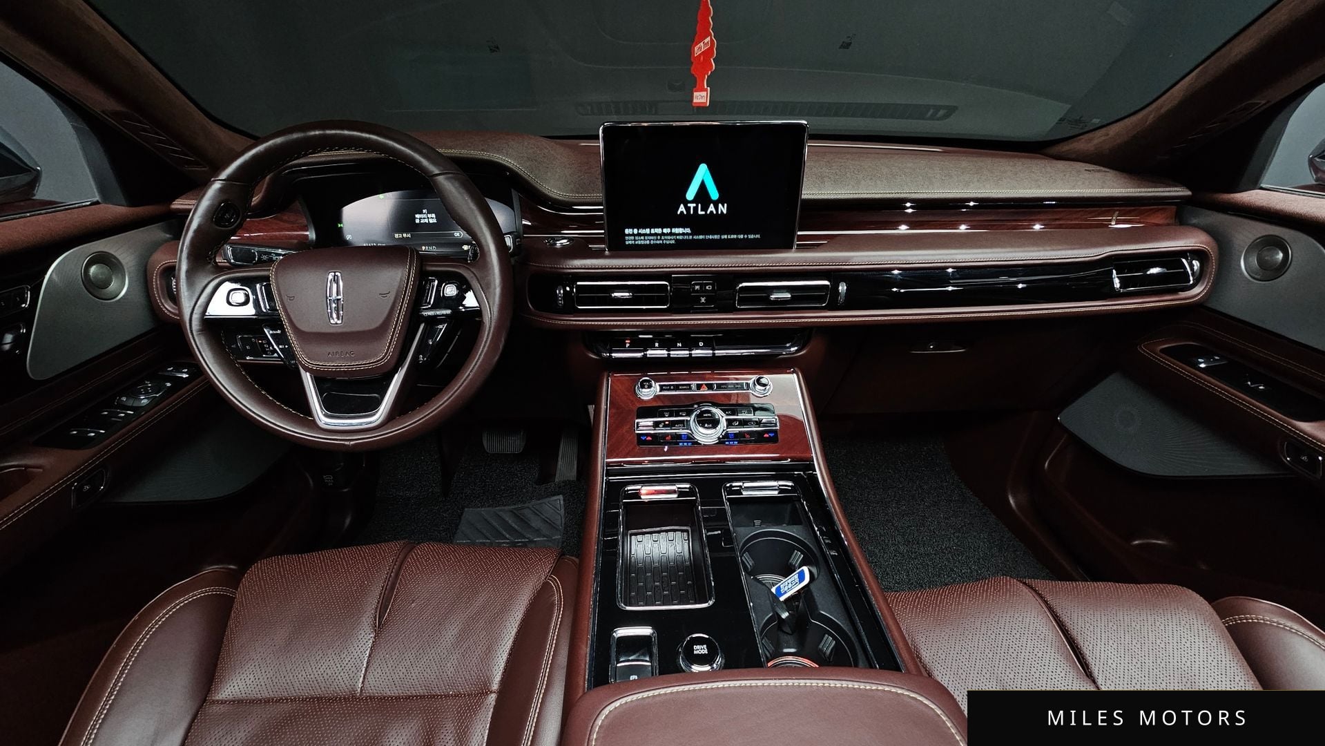 Lincoln Aviator 2021 — миниатюра 7