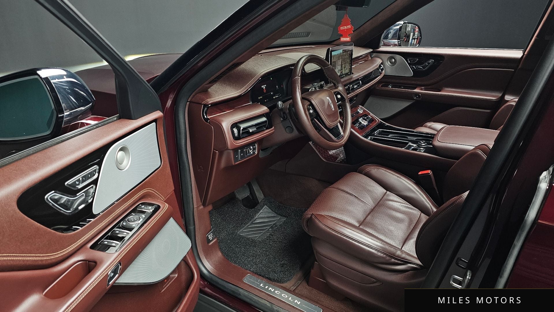 Lincoln Aviator 2021 — миниатюра 11