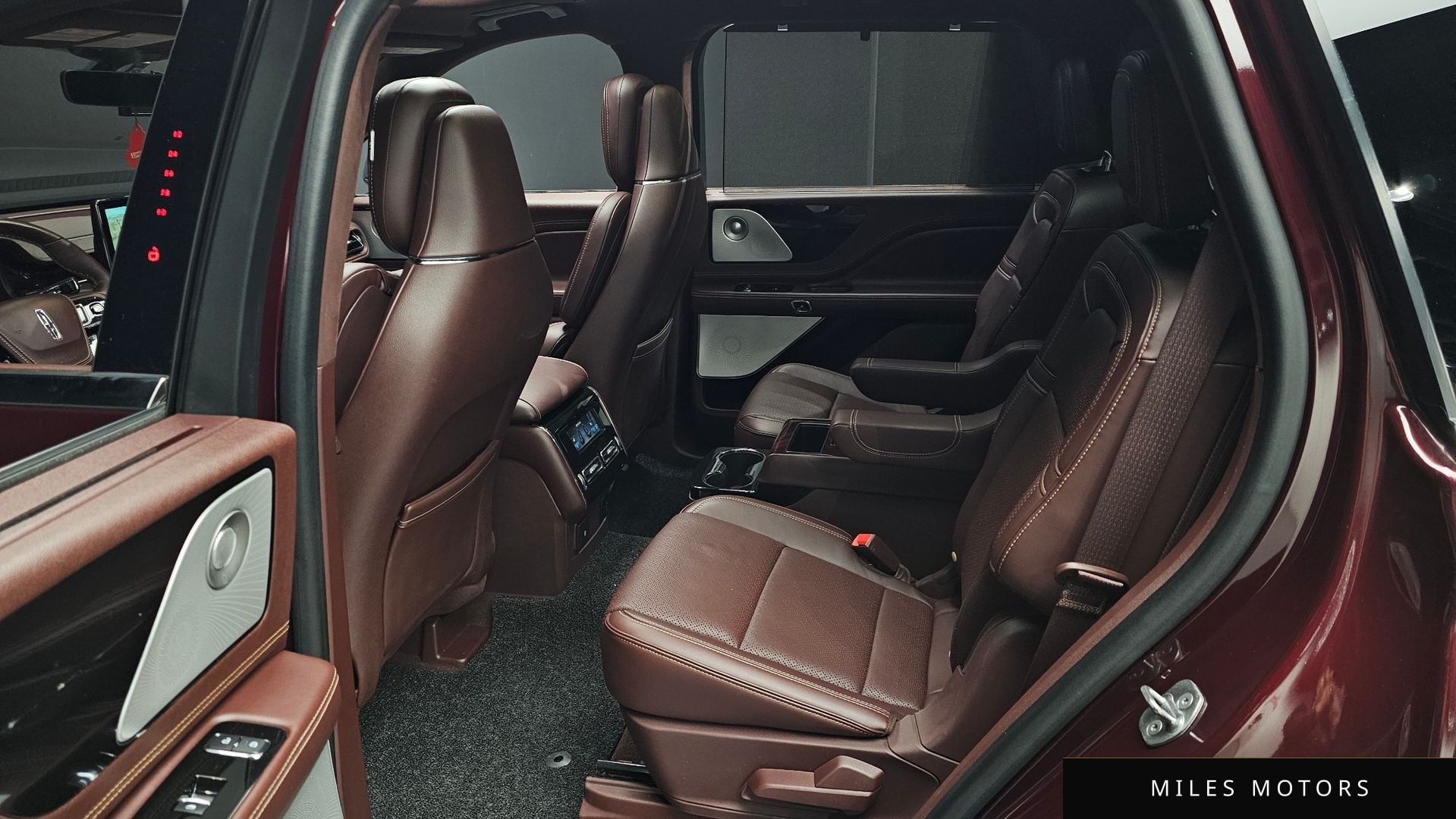 Lincoln Aviator 2021 — миниатюра 12