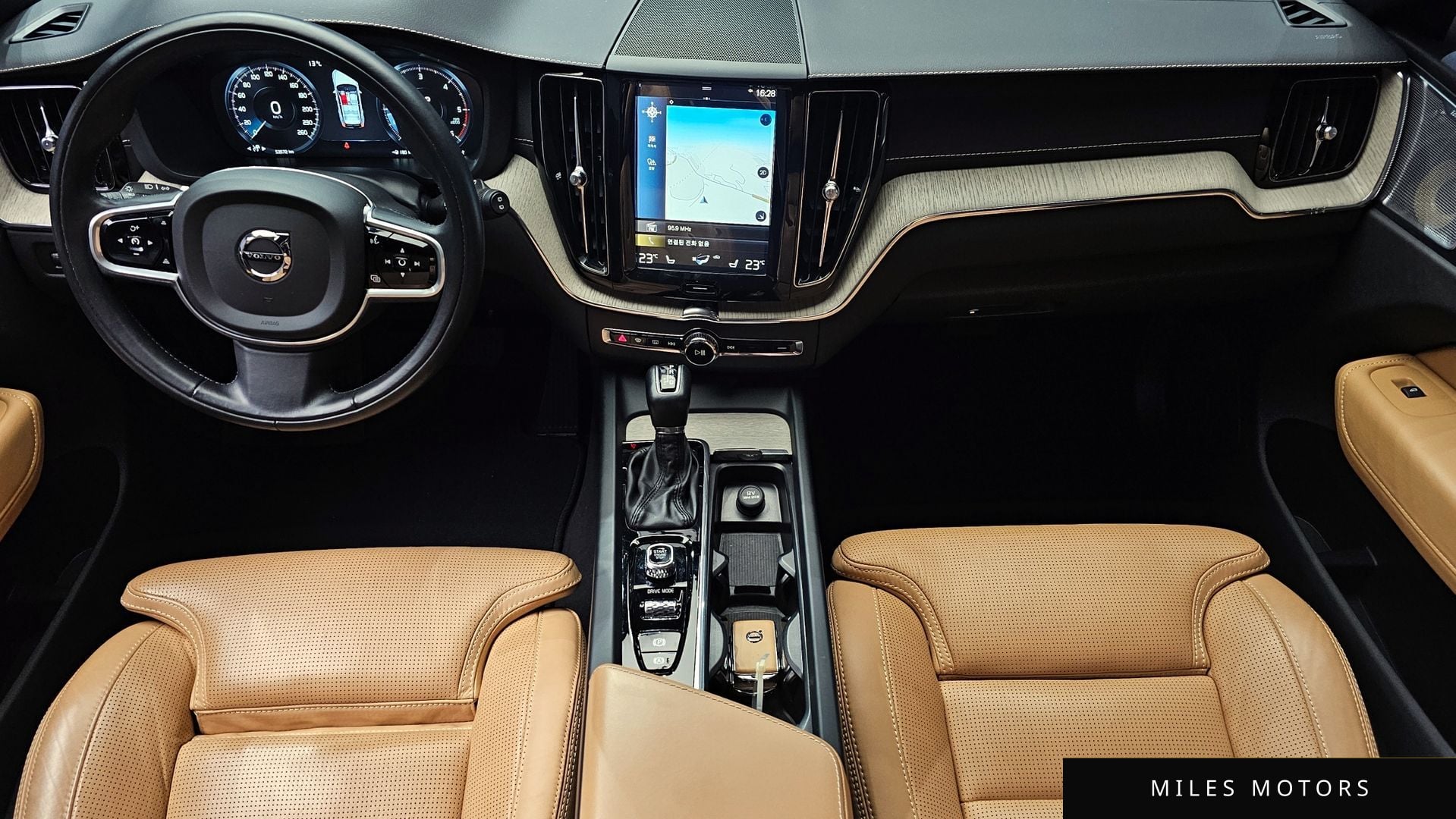 Volvo XC60 2018 — миниатюра 7