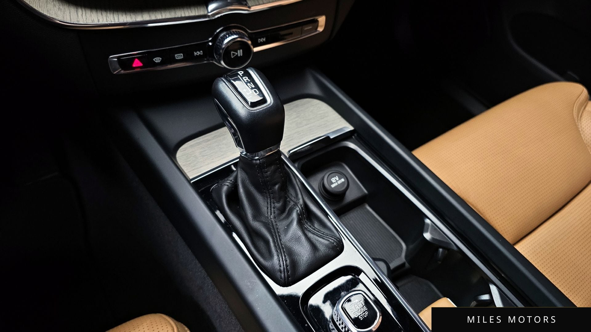 Volvo XC60 2018 — миниатюра 9