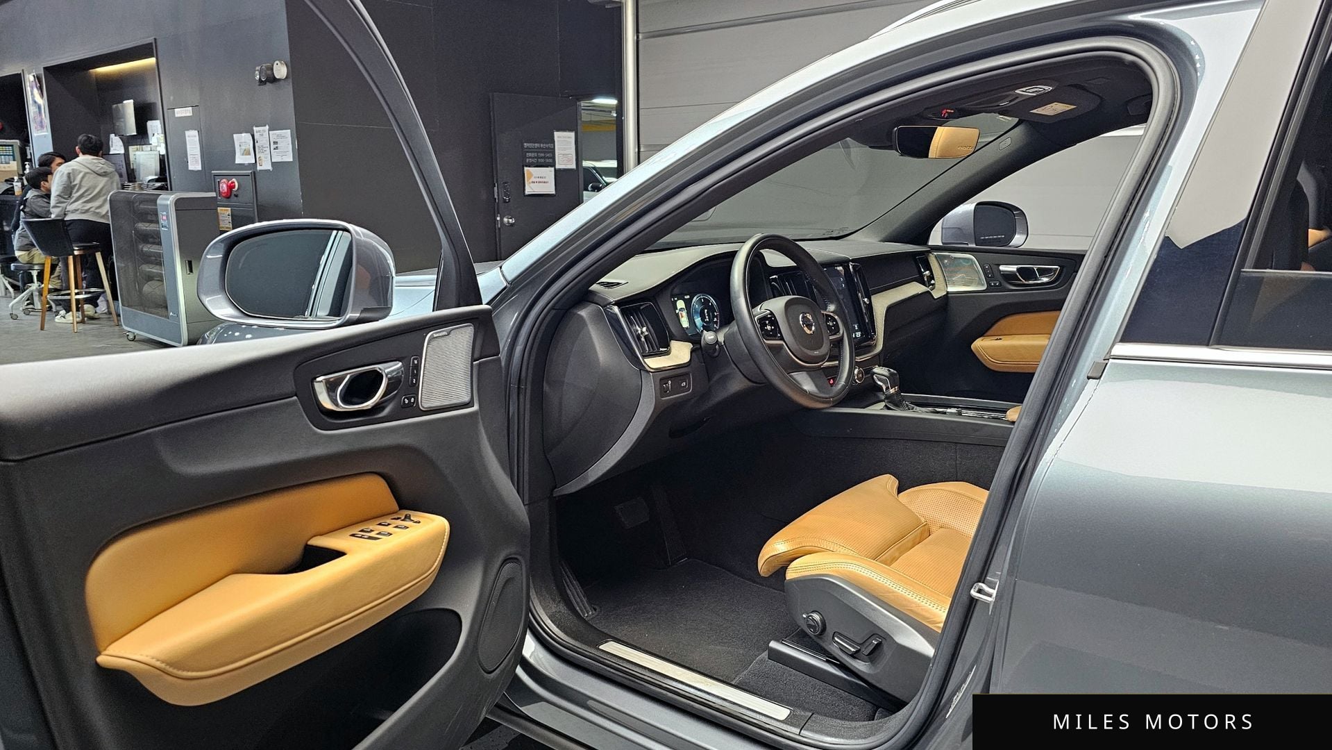 Volvo XC60 2018 — миниатюра 11