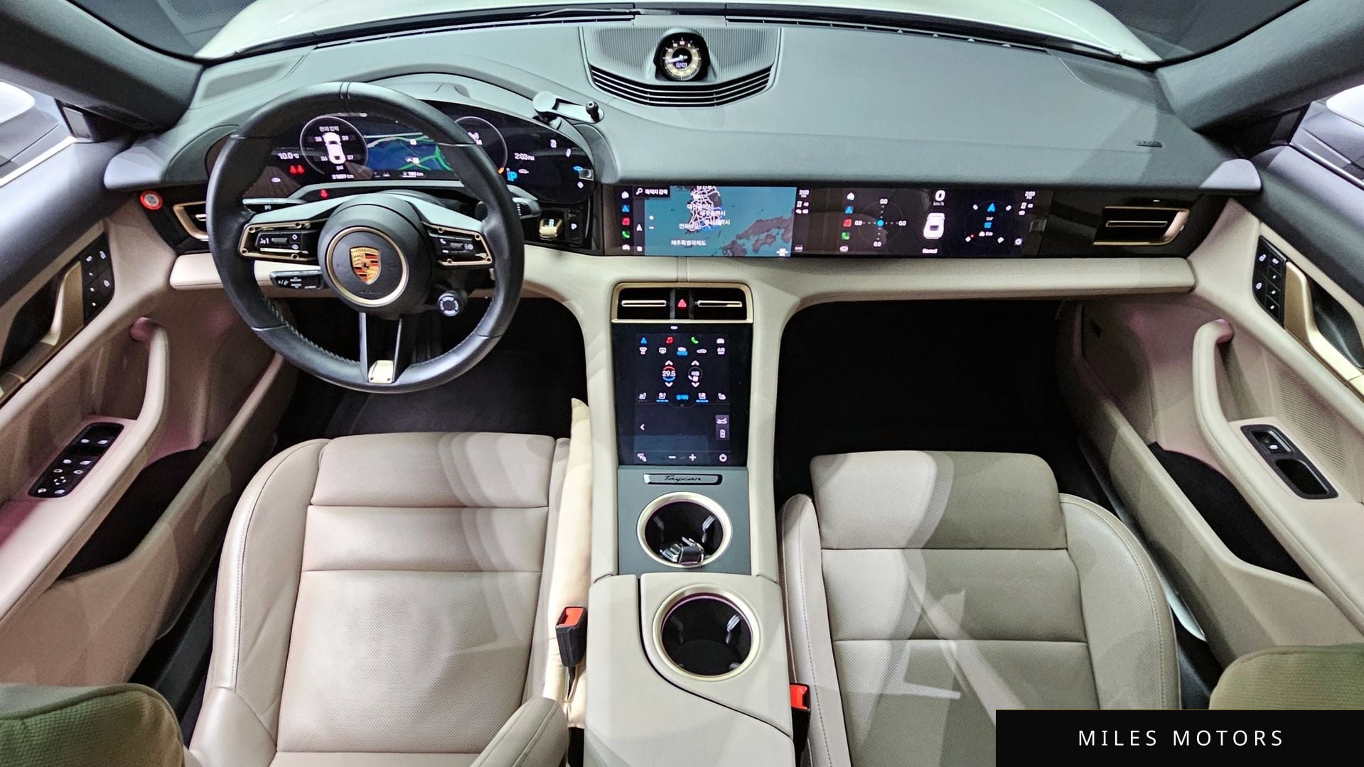 Porsche Taycan 2023 — миниатюра 7