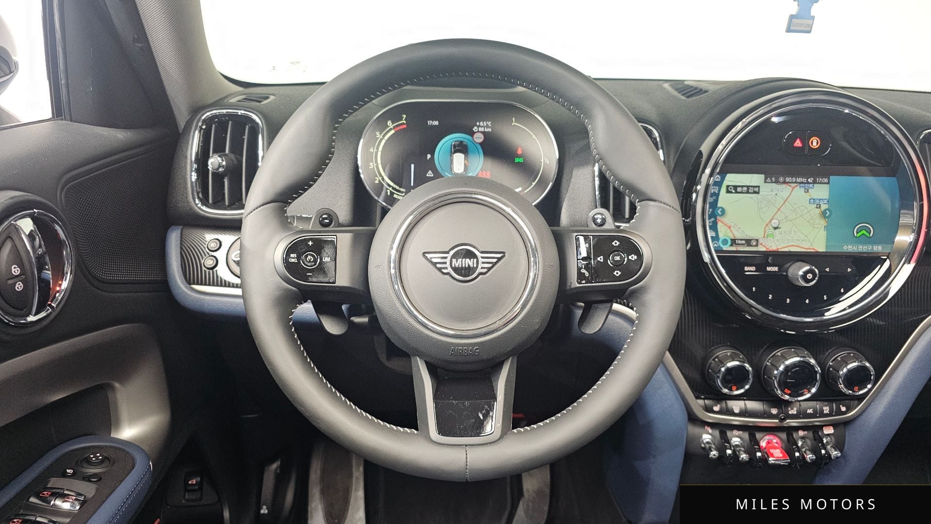 MINI 쿠퍼 S 컨트리맨 2023 — миниатюра 13