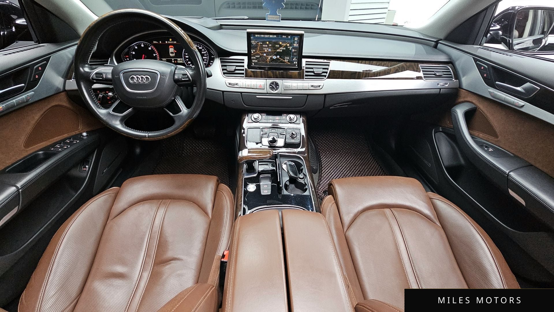 Audi A8 2015 — миниатюра 7