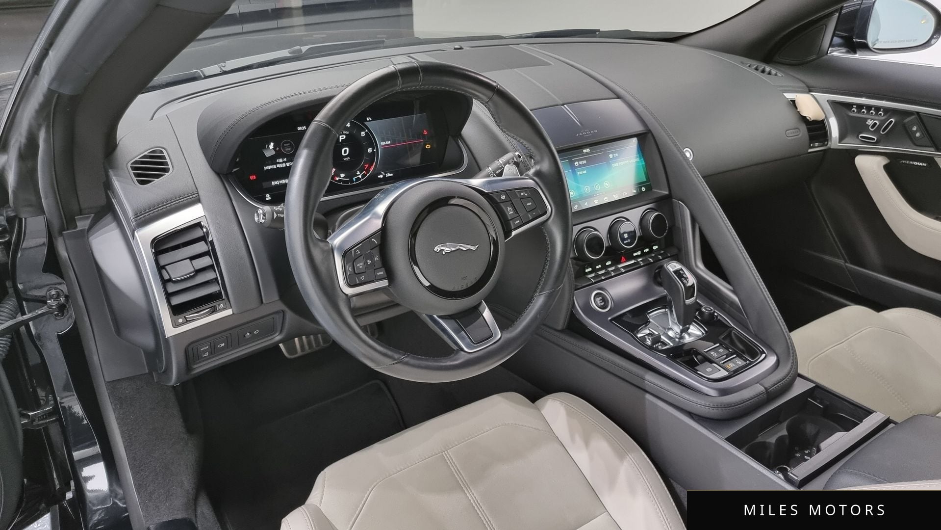 Jaguar F-TYPE 2023 — миниатюра 12