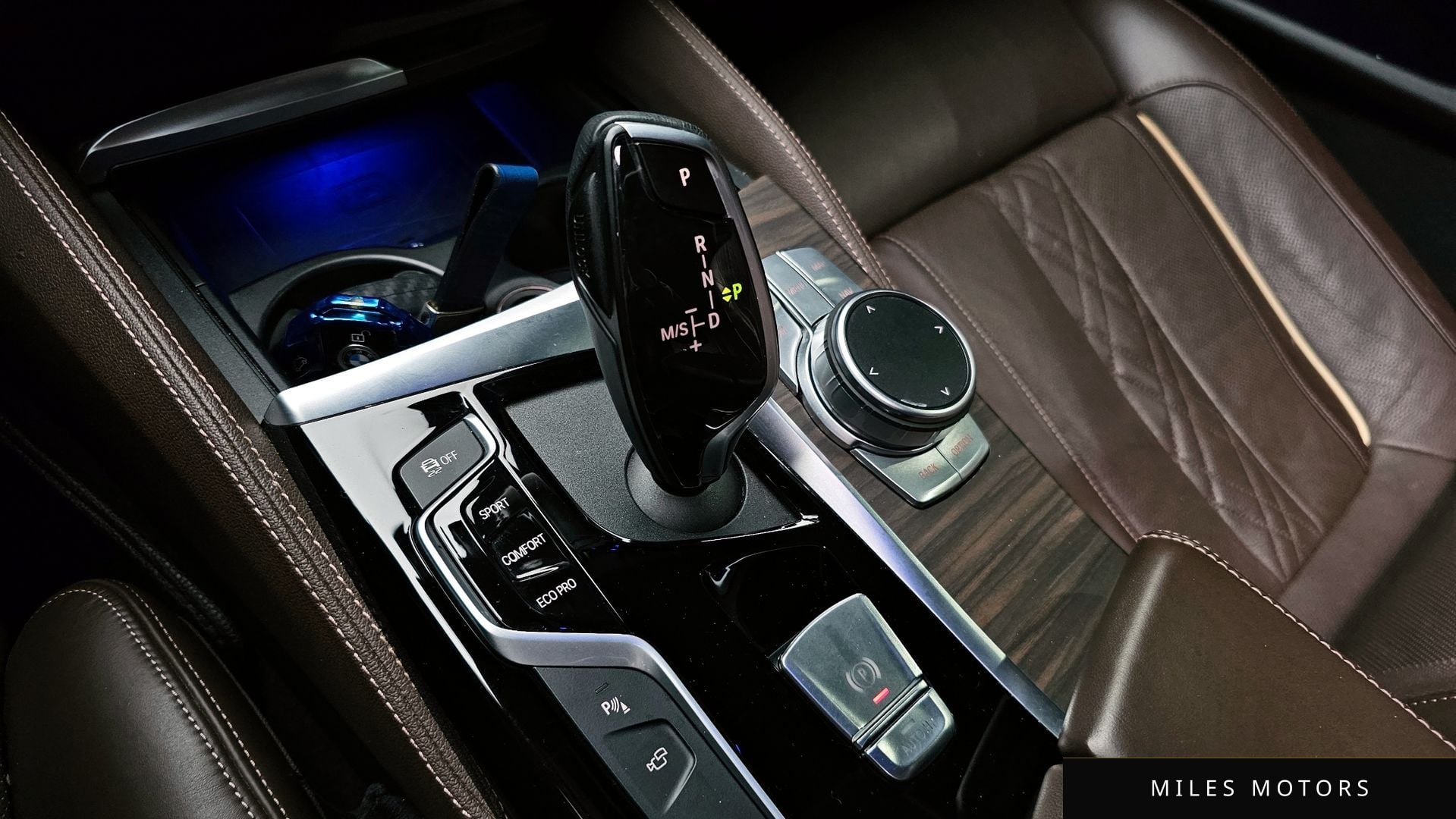 BMW 5 Series (G30) 2020 — миниатюра 9