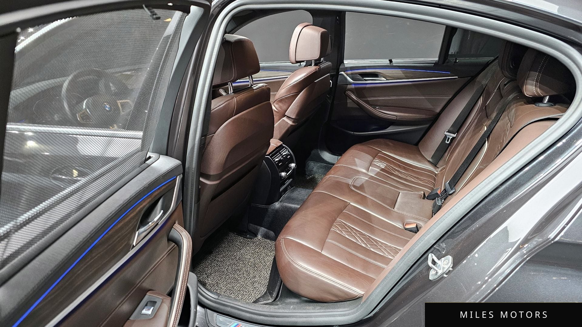 BMW 5 Series (G30) 2020 — миниатюра 12
