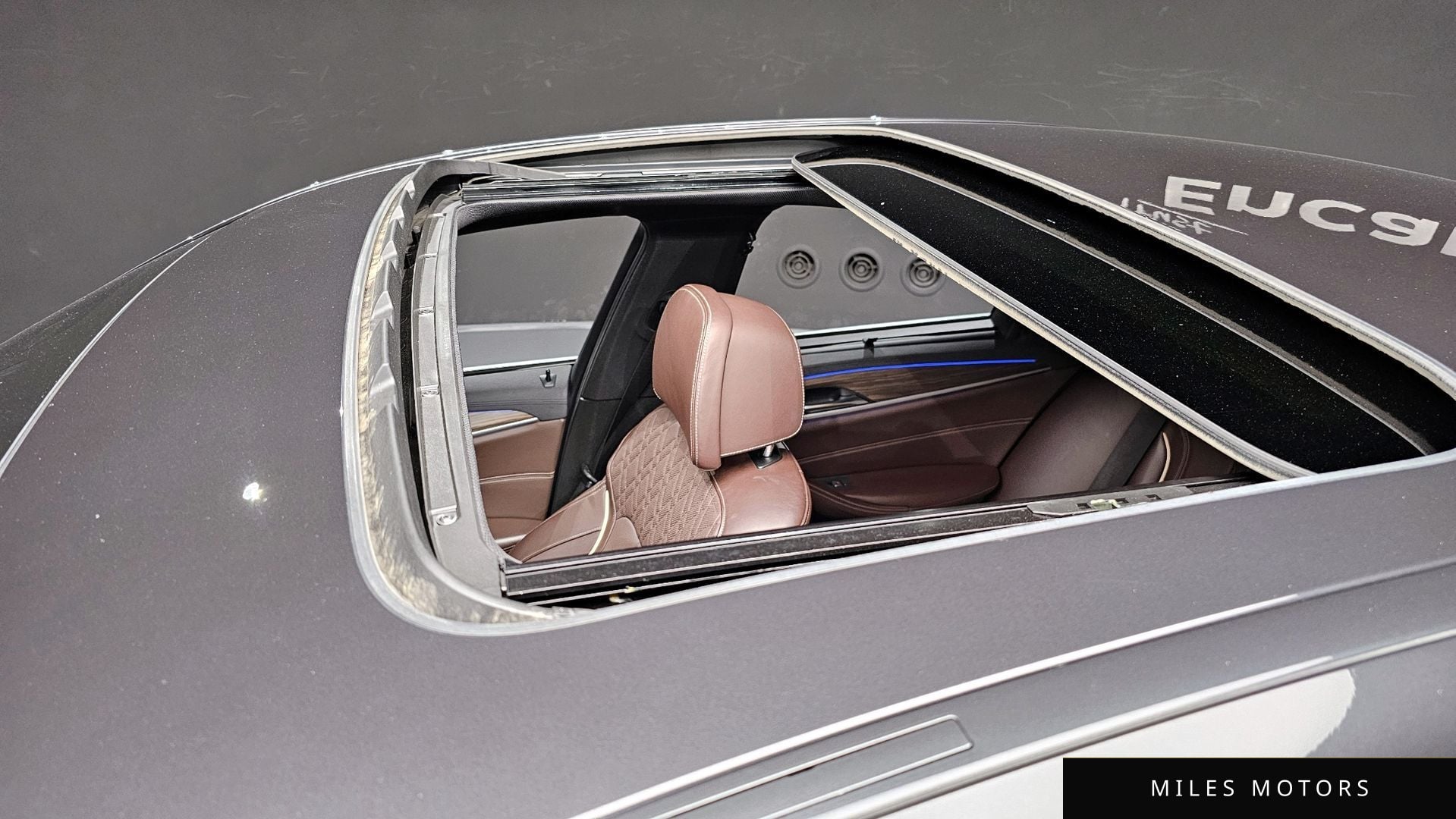 BMW 5 Series (G30) 2020 — миниатюра 18