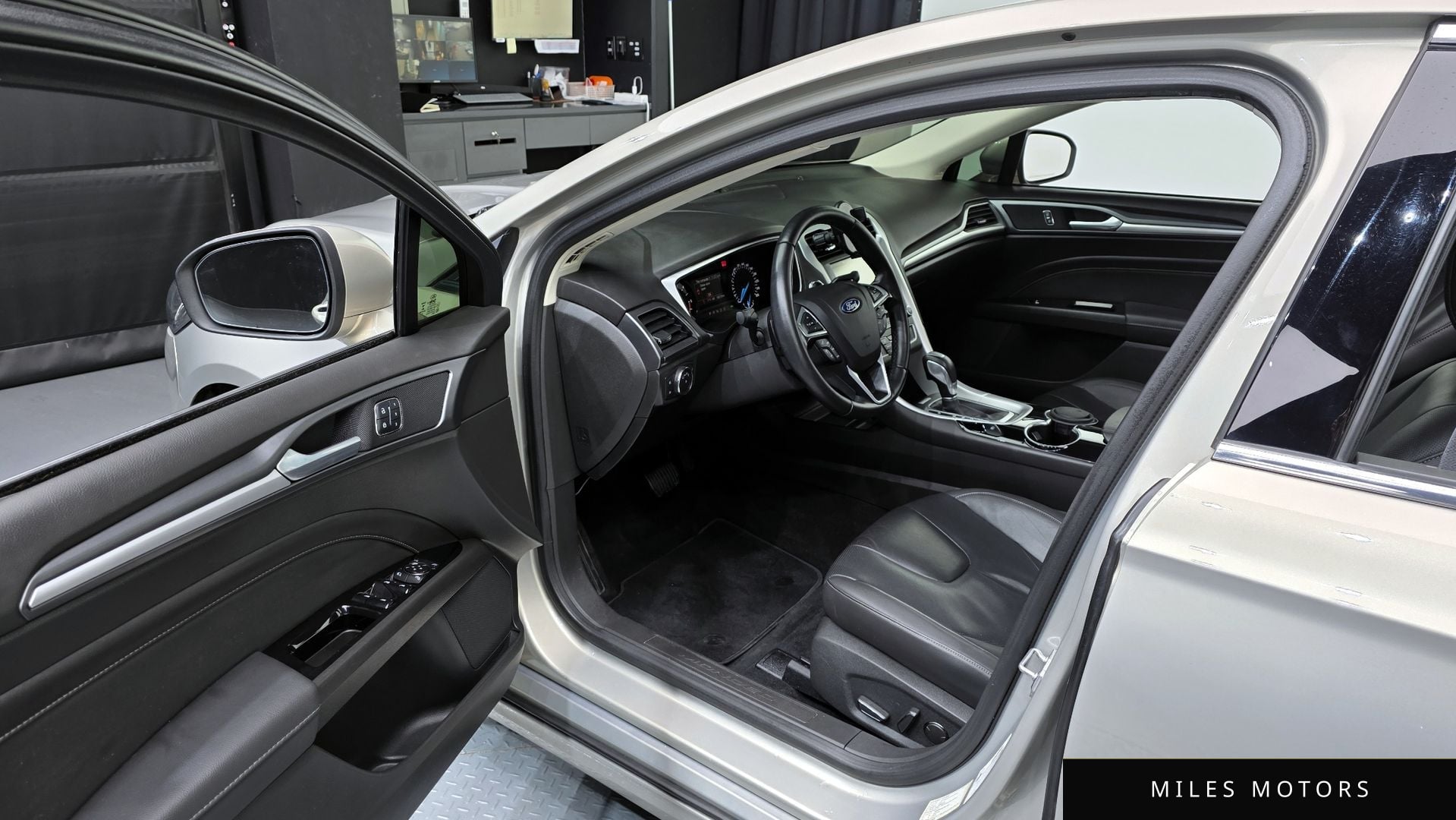 Ford 몬데오 2015 — миниатюра 10