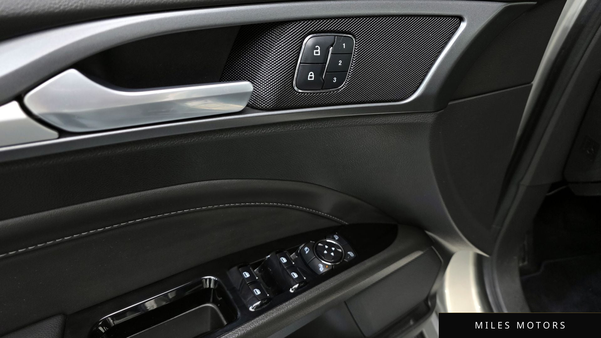 Ford 몬데오 2015 — миниатюра 11