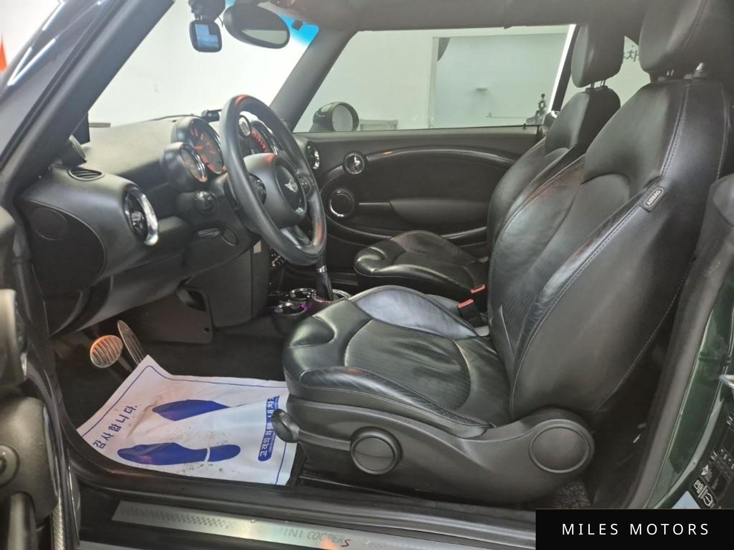 MINI Cooper Convertible 2015 — миниатюра 11