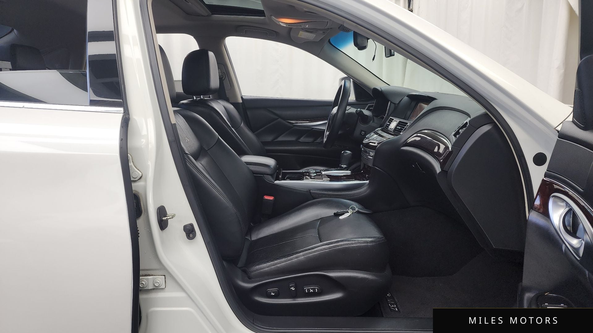 Infiniti M37 2011 — миниатюра 11