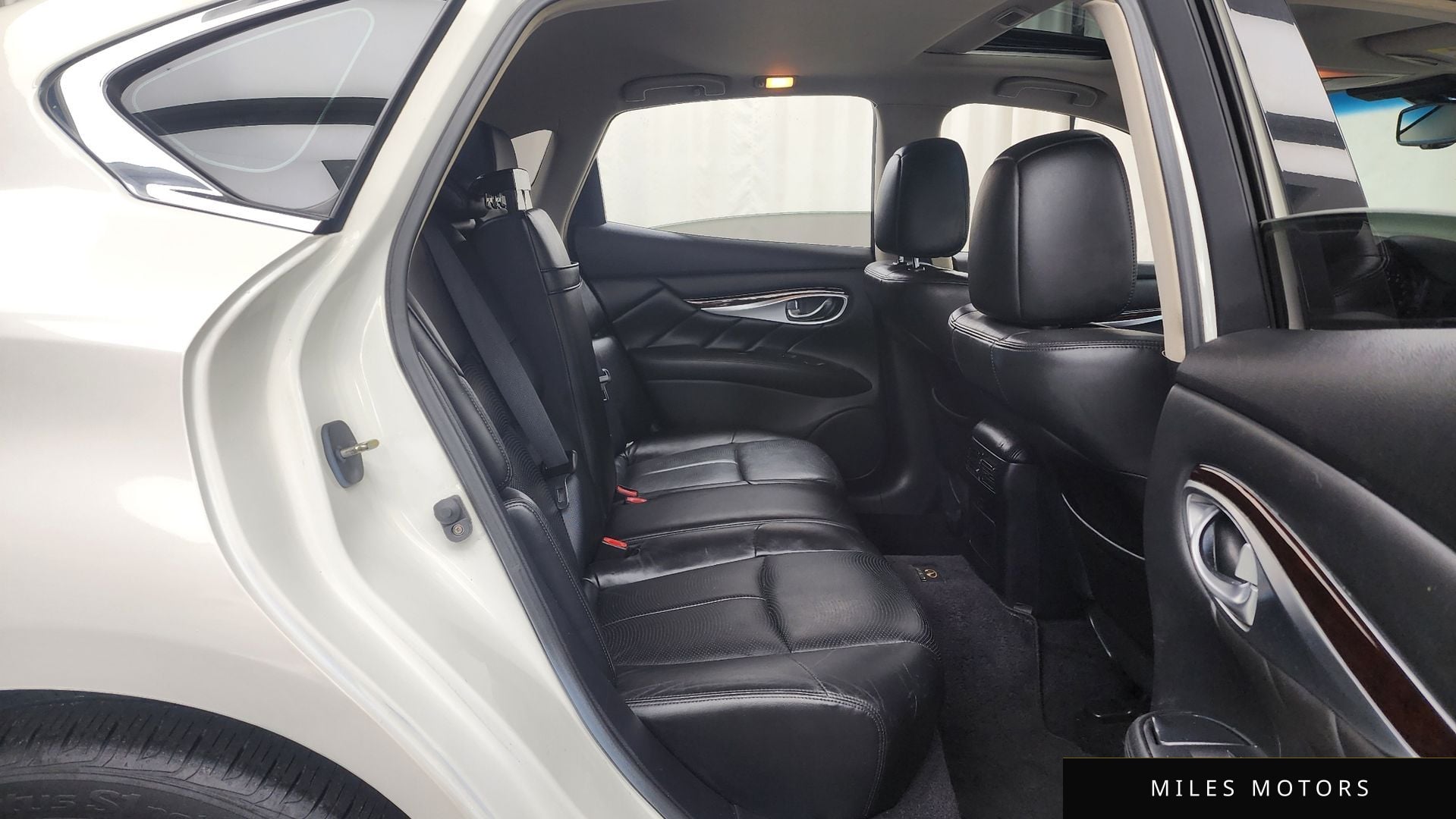 Infiniti M37 2011 — миниатюра 12