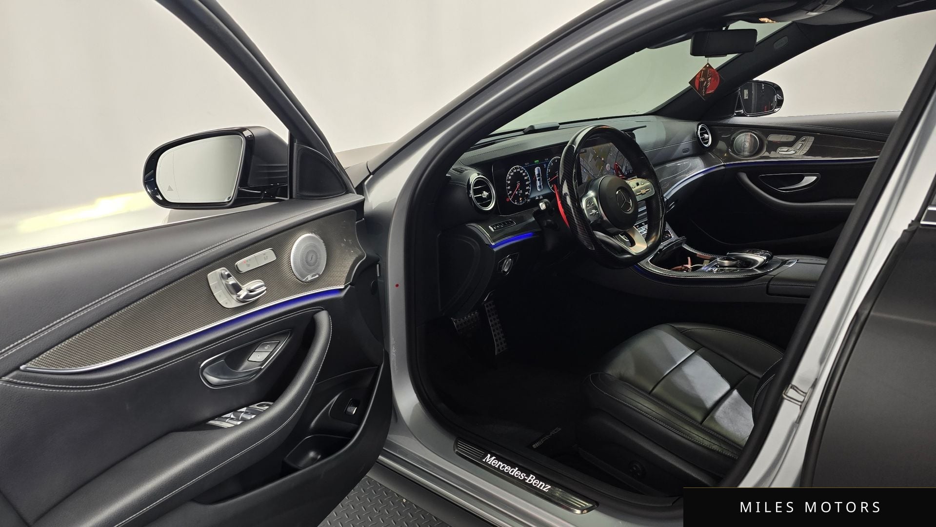 Mercedes-Benz E-Class W213 2020 — миниатюра 10