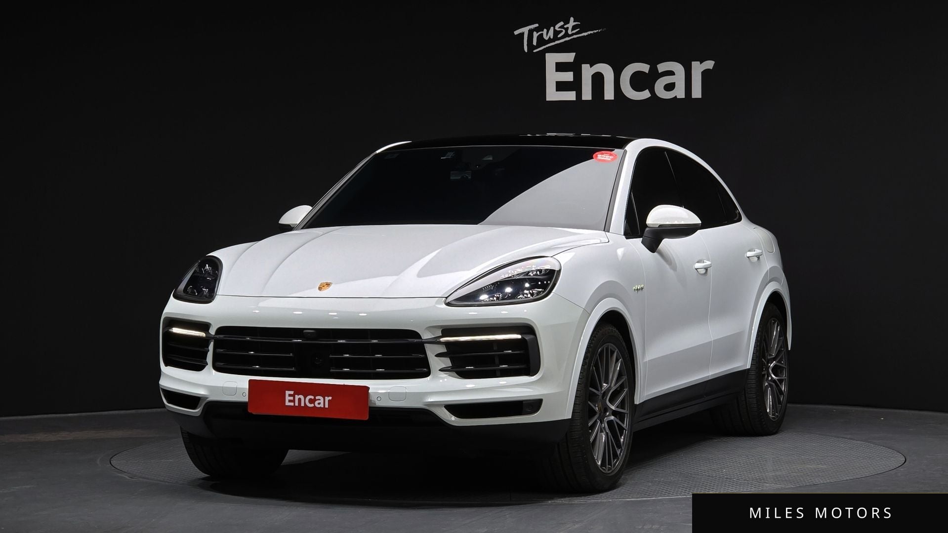 Porsche Cayenne 2022 — фото 1 из 12