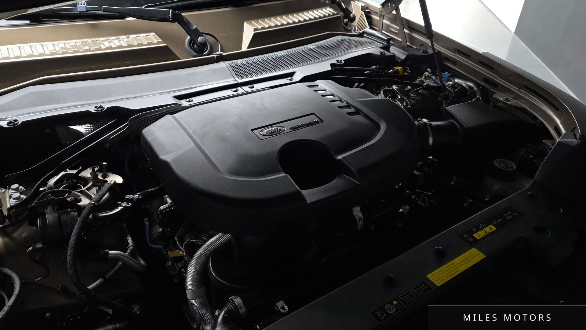 Land Rover Defender 2022 — миниатюра 6