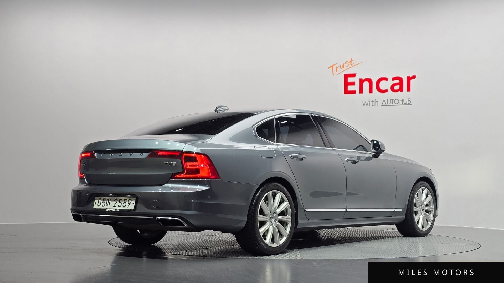Volvo S90 2019 — миниатюра 2