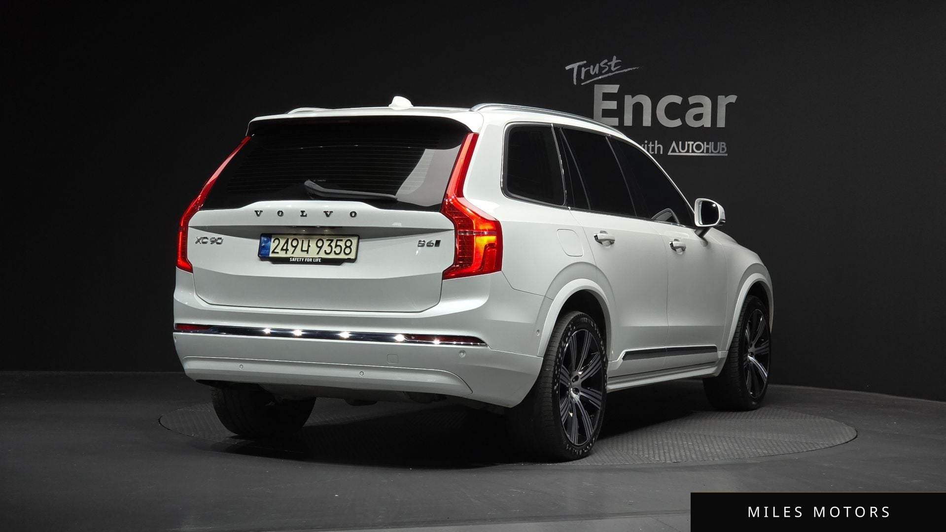 Volvo XC90 2023 — миниатюра 2