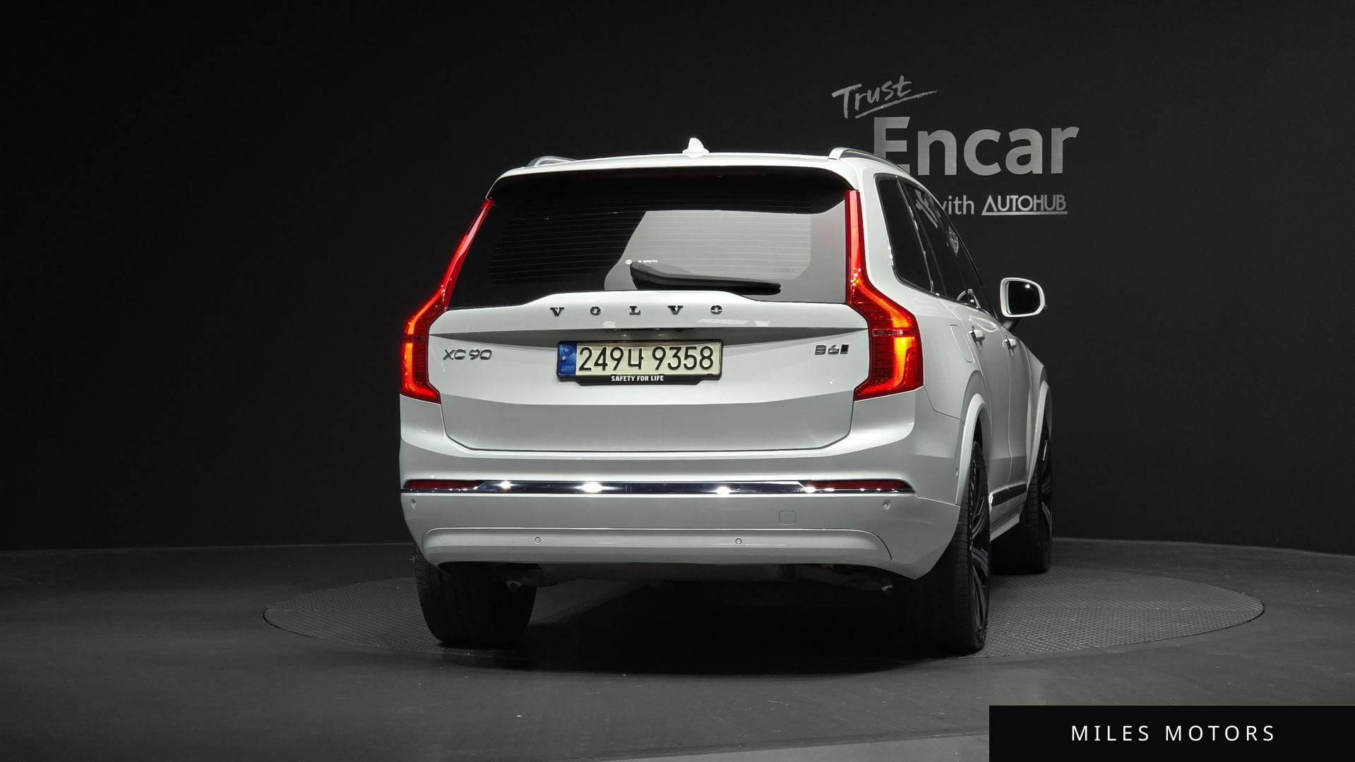 Volvo XC90 2023 — миниатюра 4