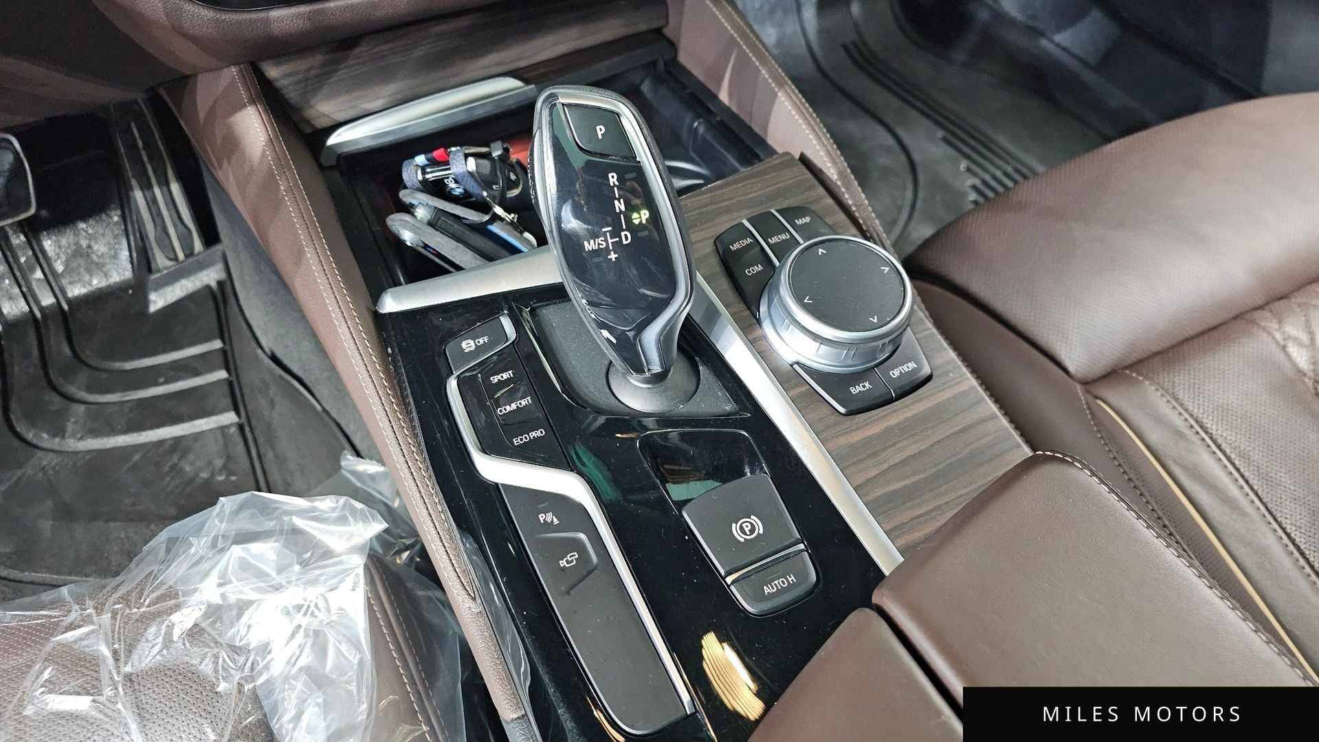 BMW 5 Series (G30) 2020 — миниатюра 9