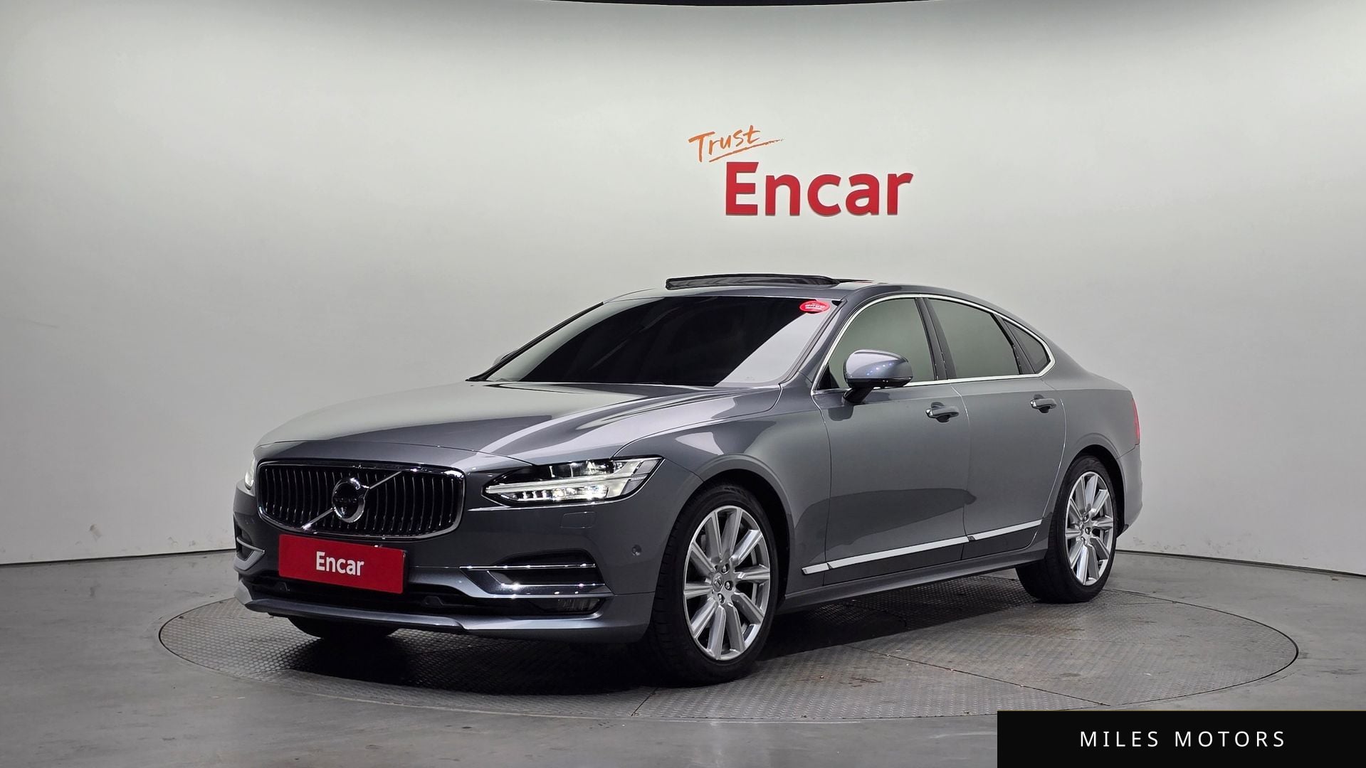 Volvo S90 2019 — фото 1 из 12