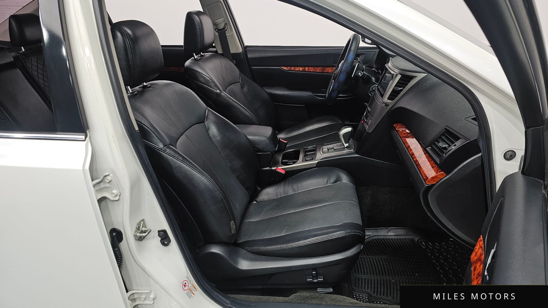 Subaru 레거시 2011 — миниатюра 10