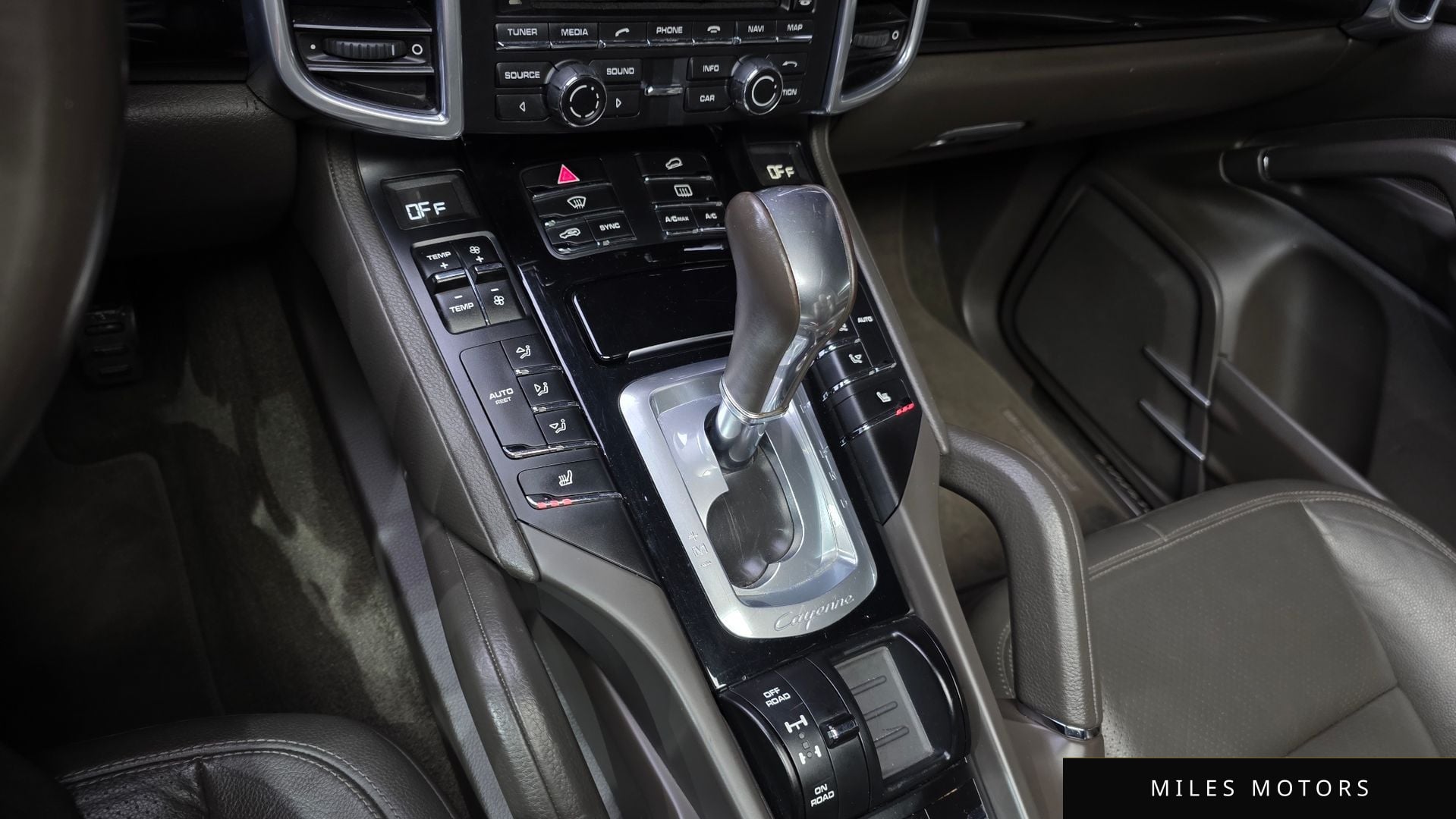 Porsche Cayenne 2016 — миниатюра 9