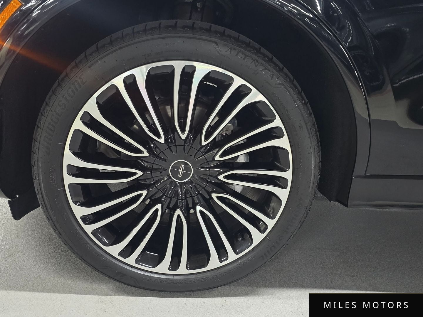 Lincoln Aviator 2022 — миниатюра 5