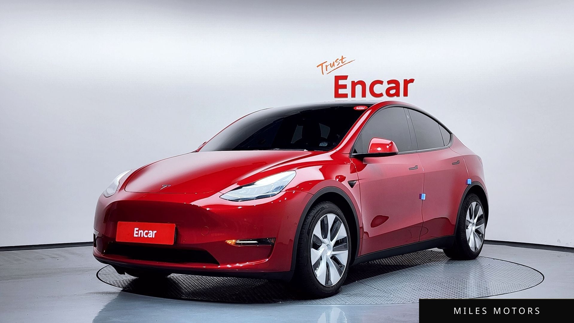 Tesla Model Y 2021 — фото 1 из 12