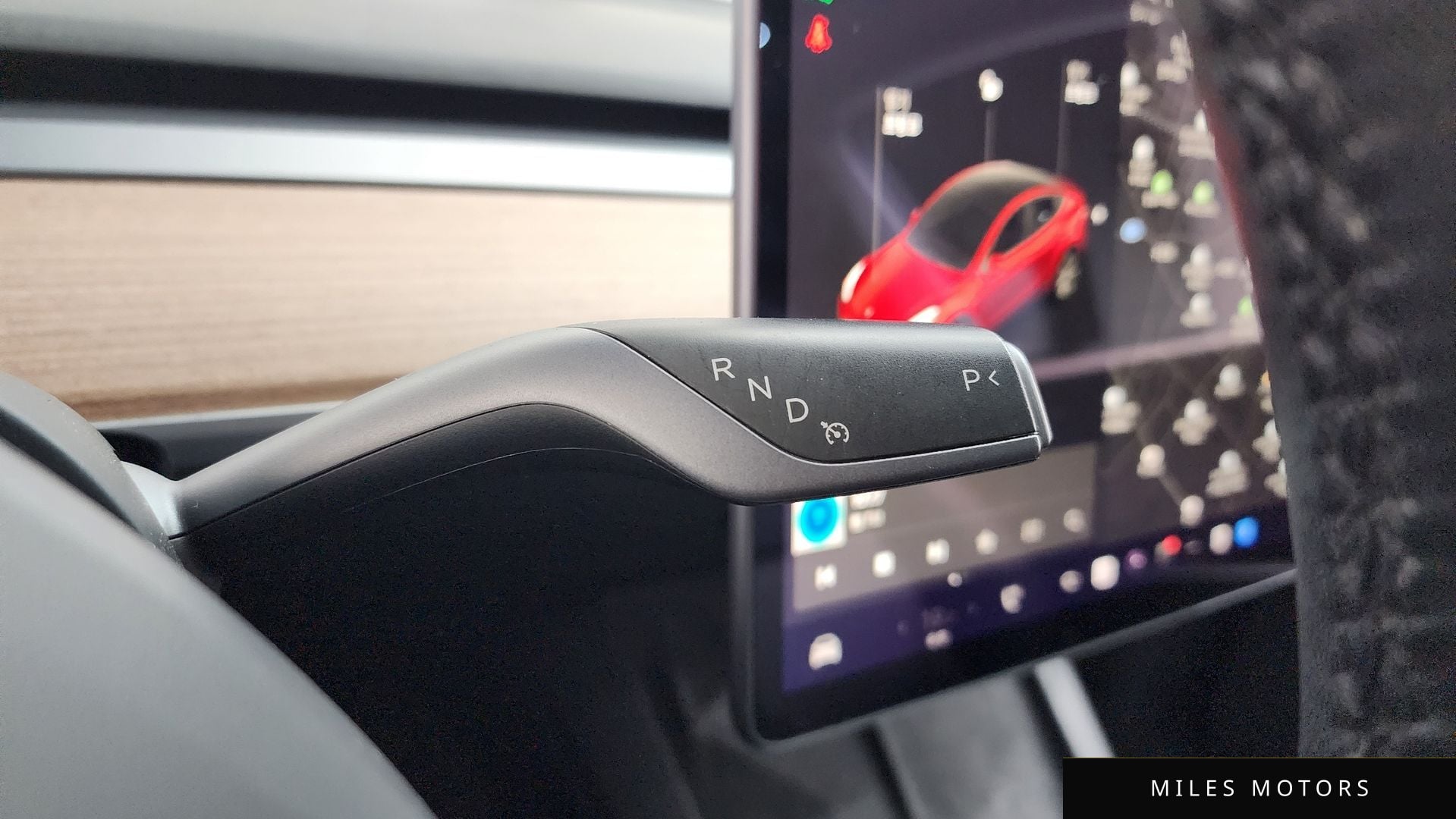 Tesla Model Y 2021 — миниатюра 9