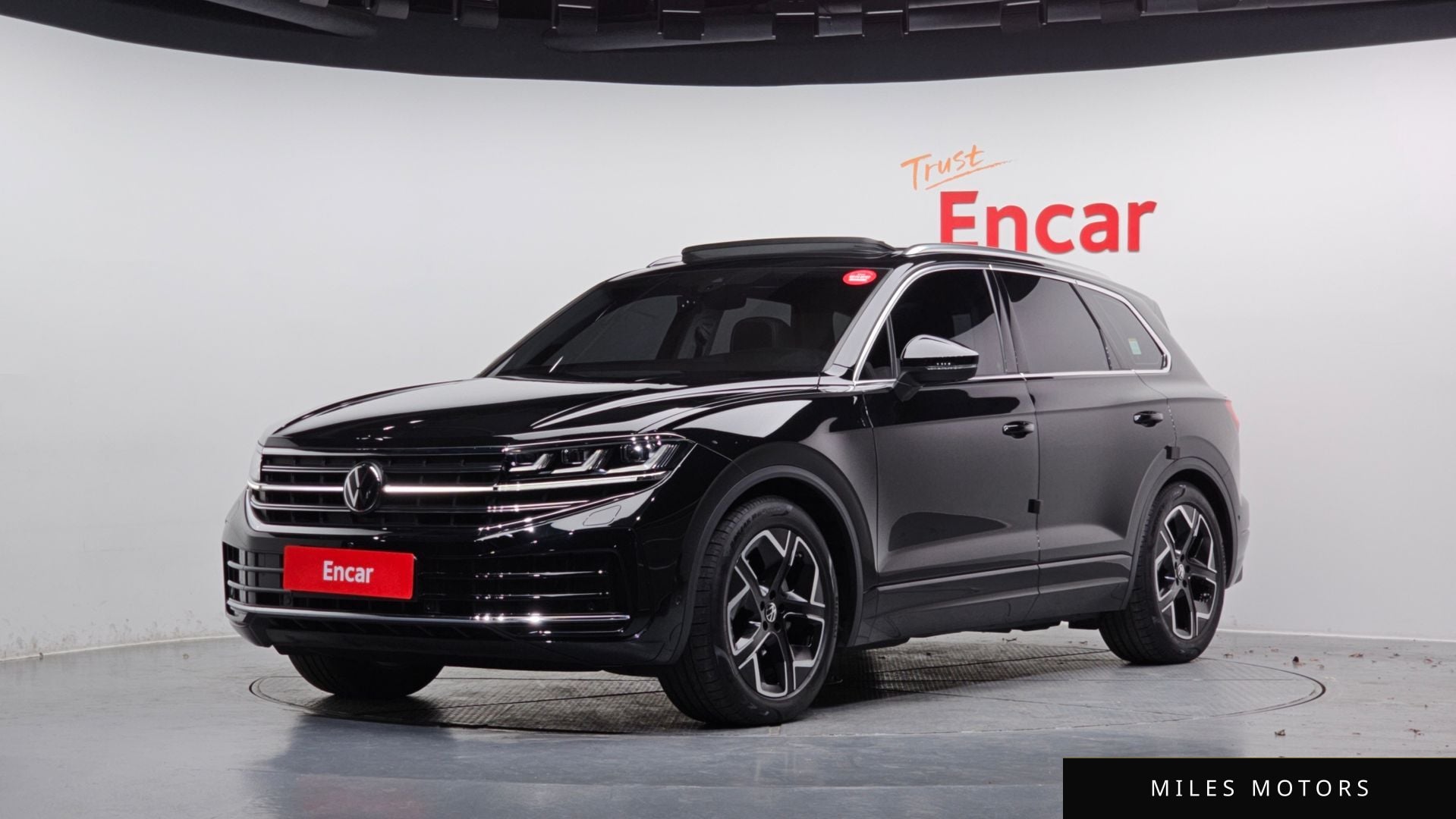 Volkswagen Touareg 2024 — фото 1 из 12