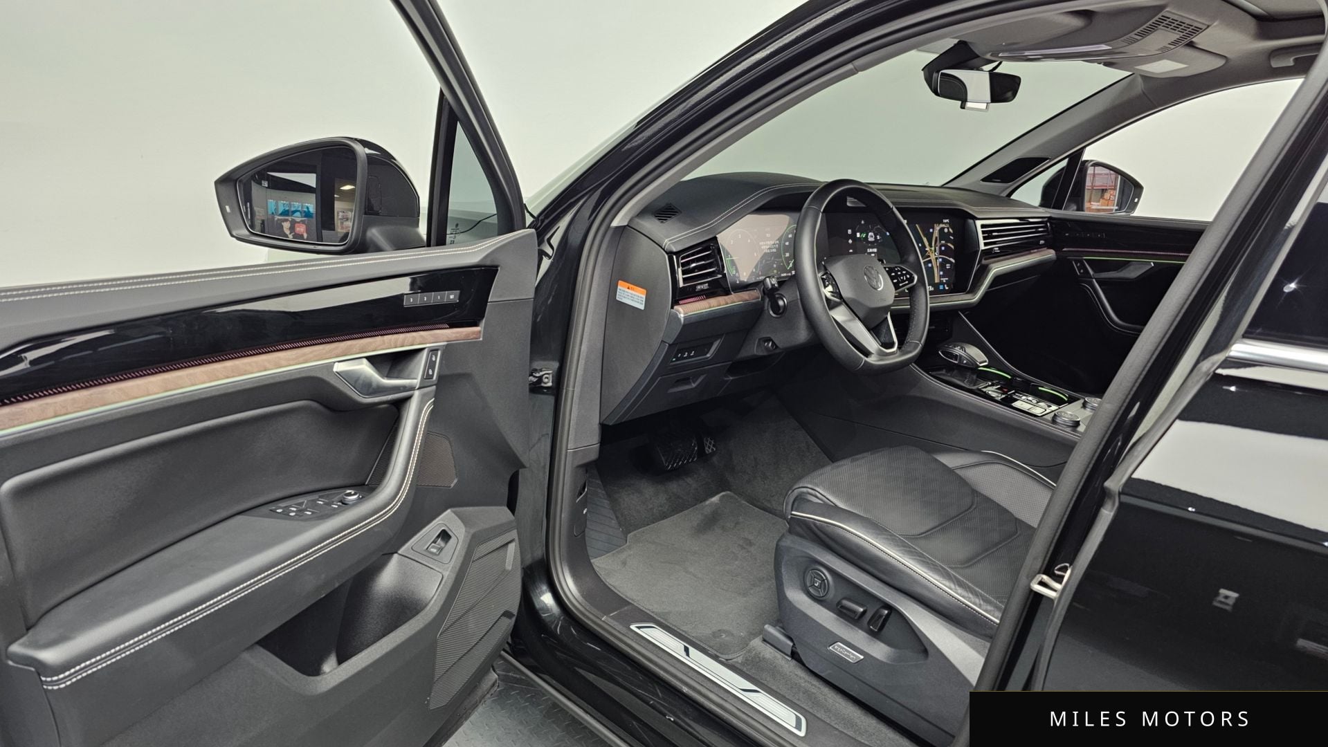 Volkswagen Touareg 2024 — миниатюра 10