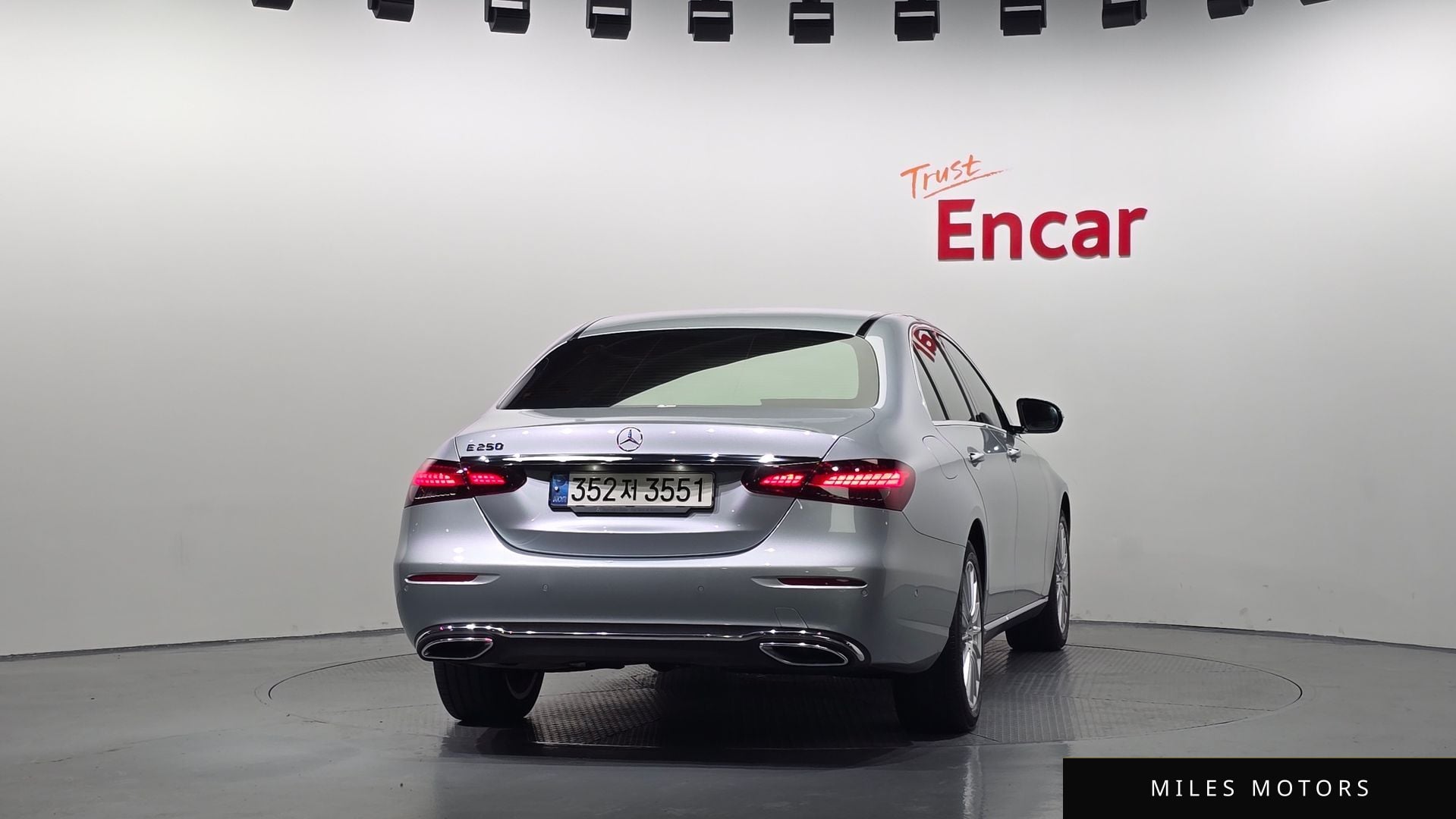 Mercedes-Benz E-클래스 W213 2022 — миниатюра 4