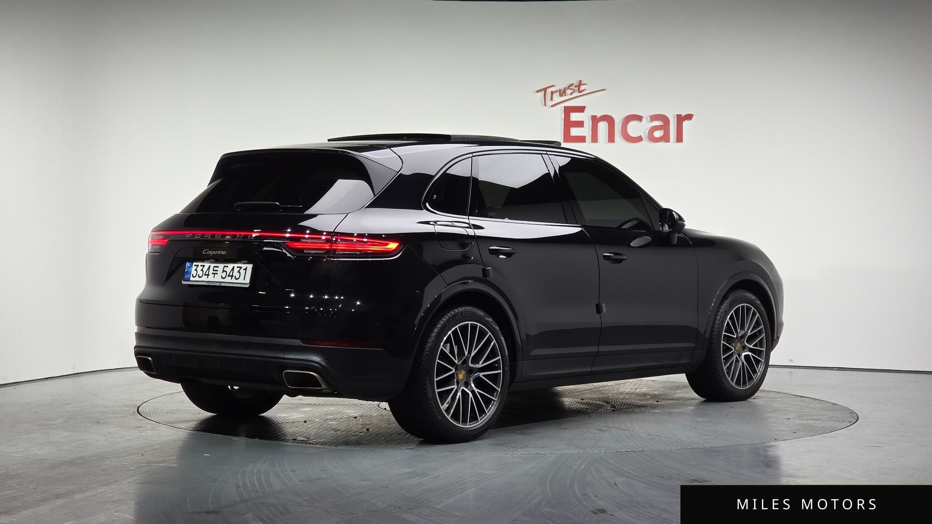 Porsche Cayenne 2021 — миниатюра 2