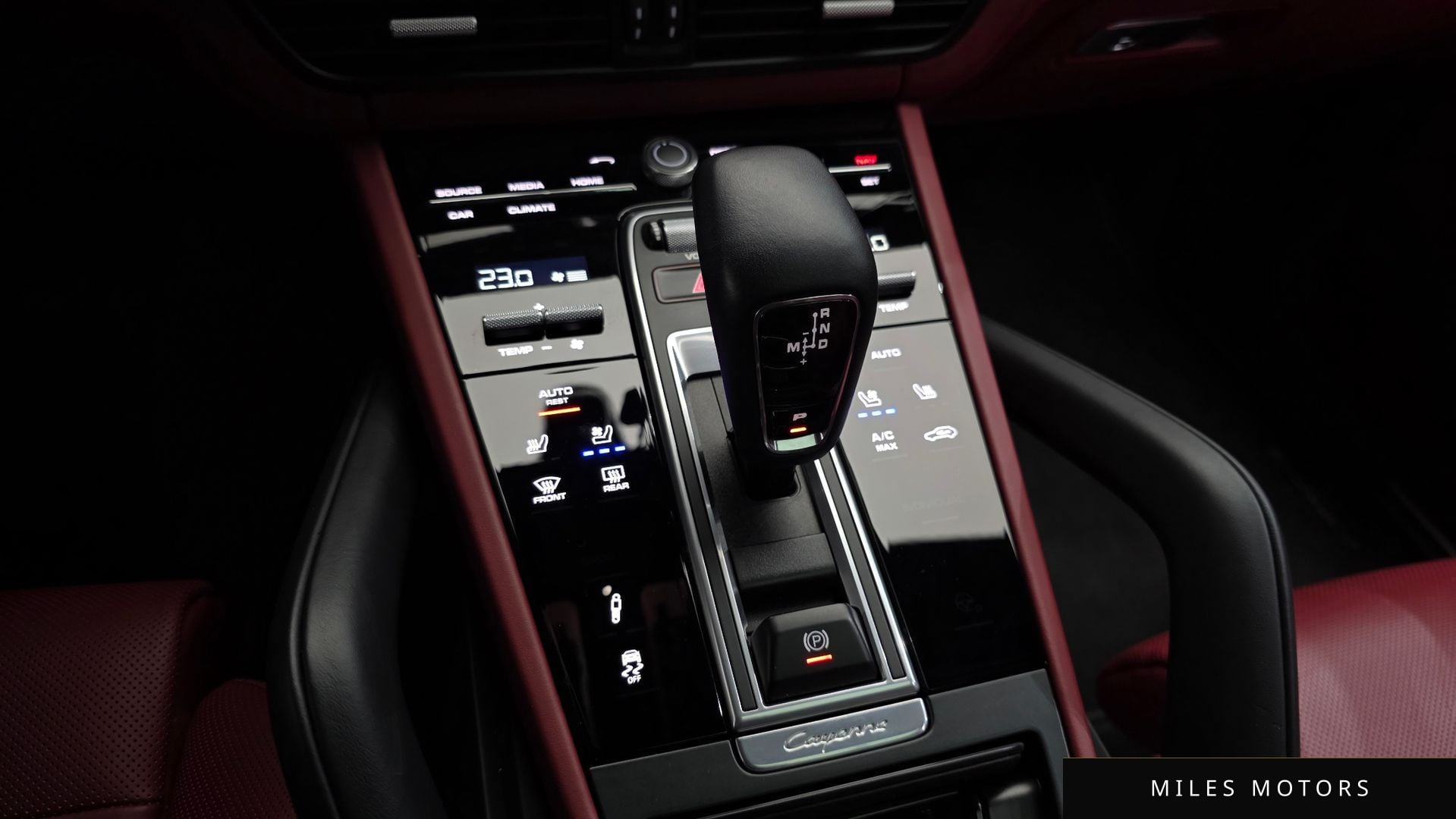 Porsche Cayenne 2021 — миниатюра 9