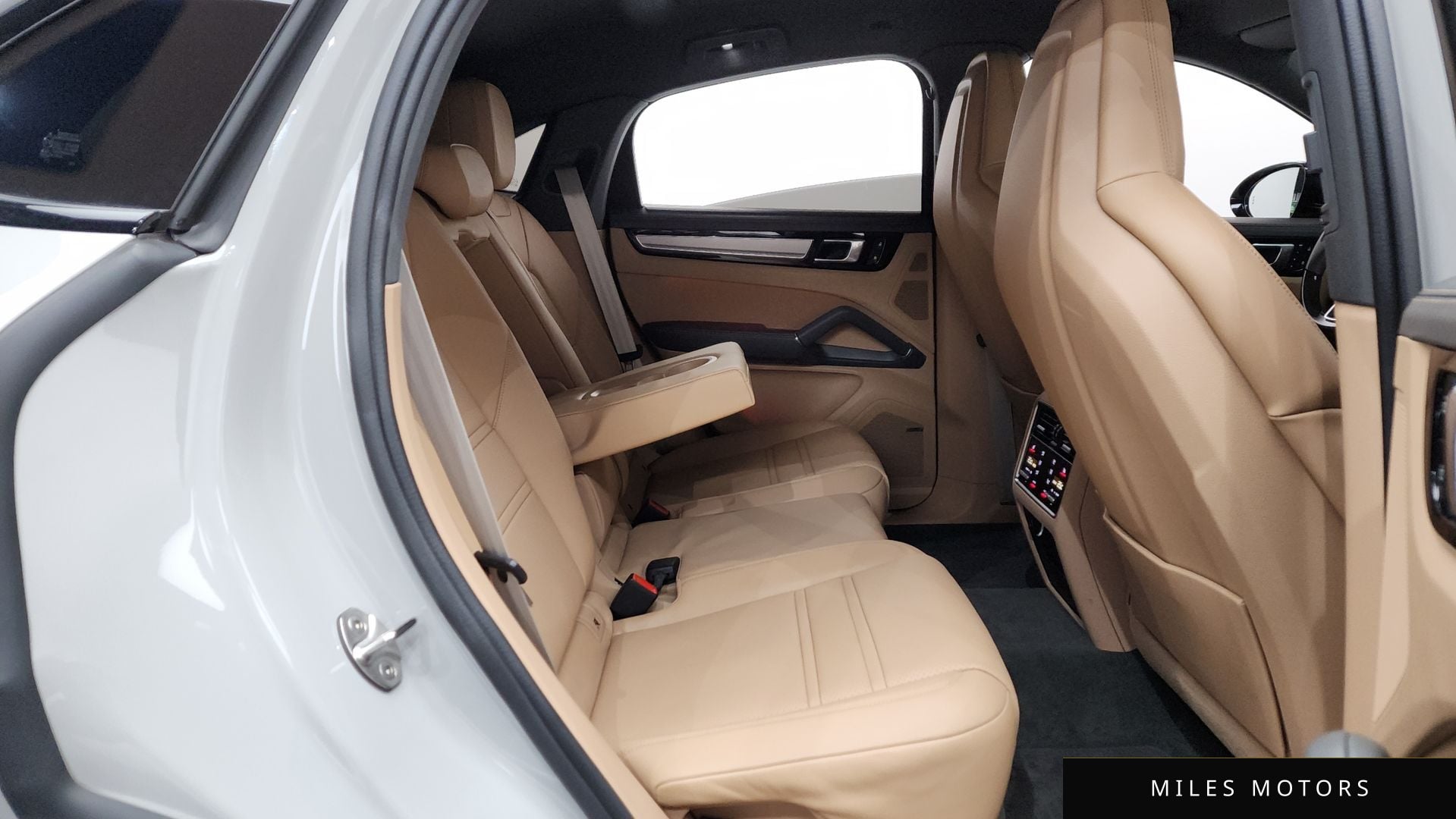 Porsche 카이엔 (PO536) 2022 — миниатюра 12