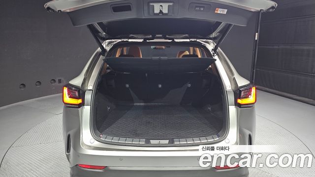 Лексус NX350h 2025 — миниатюра 24