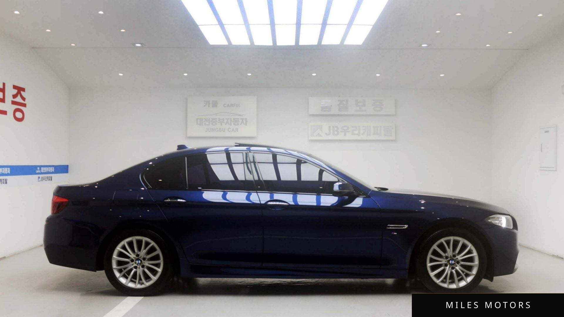 BMW 5 Series (F10) 2016 — миниатюра 5