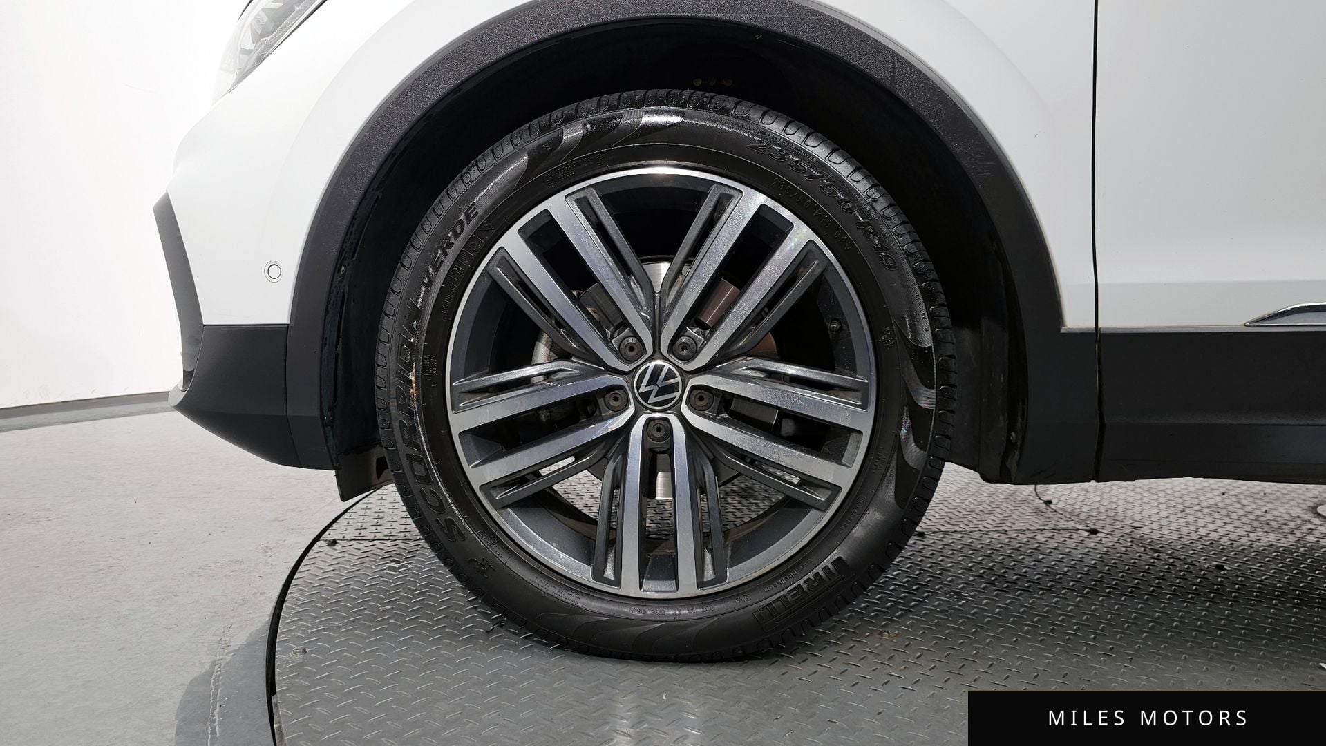 Volkswagen Tiguan 2023 — миниатюра 4