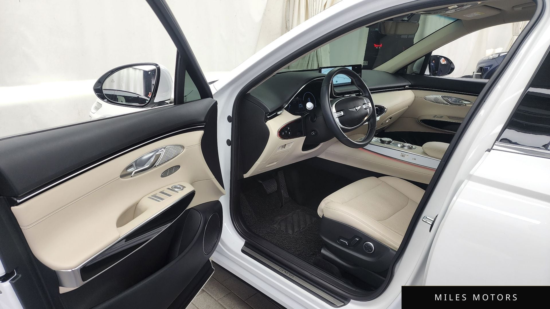 Genesis GV70 2023 — миниатюра 10