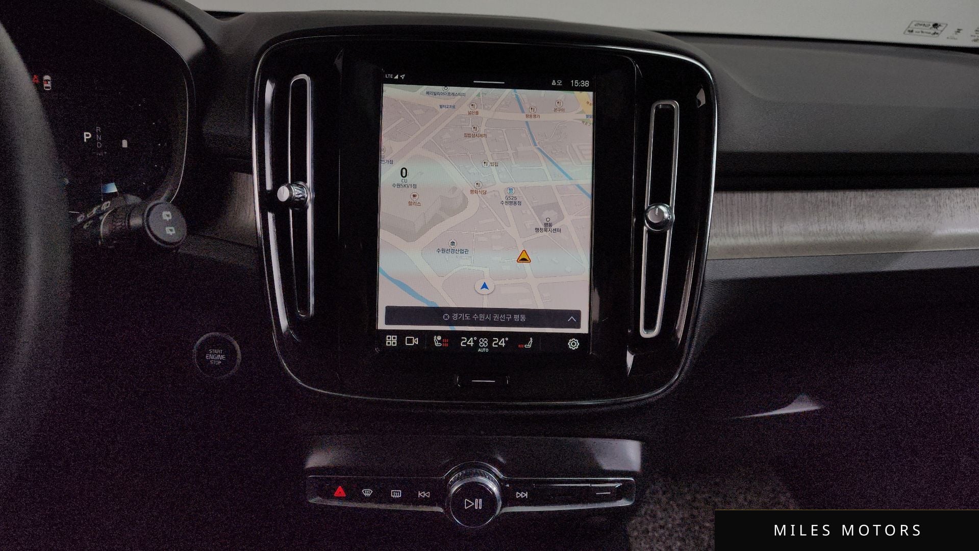 Volvo XC40 2023 — миниатюра 14